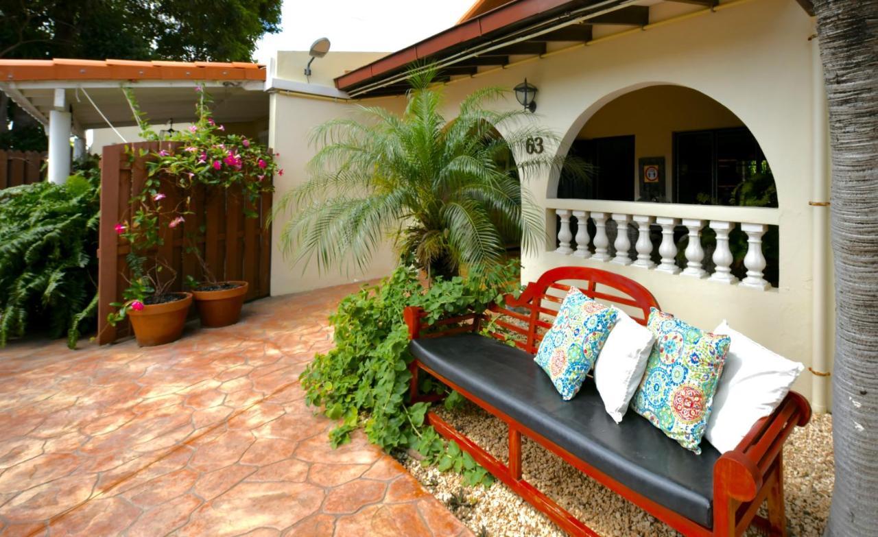 Wonders Boutique Hotel Oranjestad Dış mekan fotoğraf