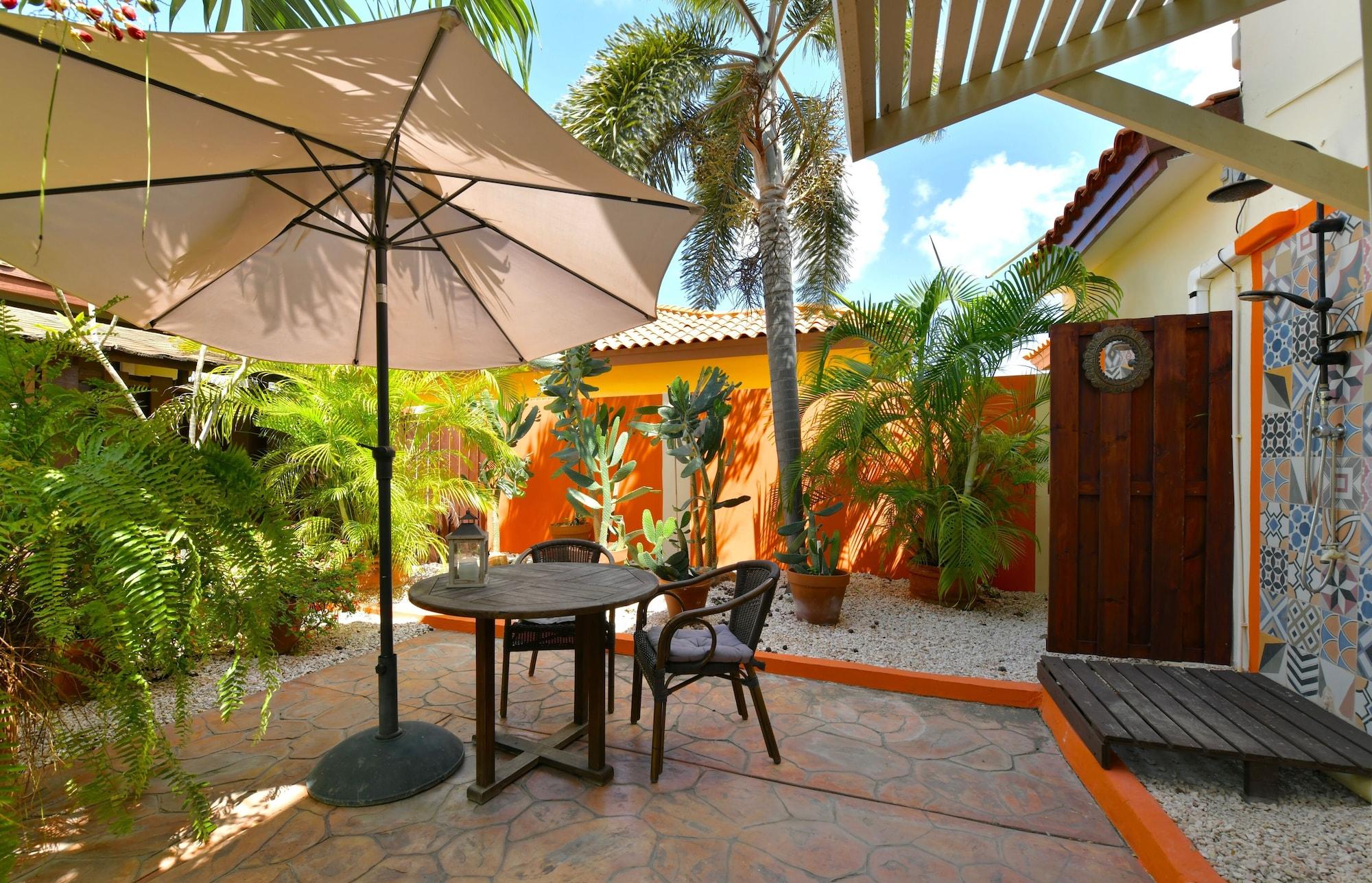 Wonders Boutique Hotel Oranjestad Dış mekan fotoğraf